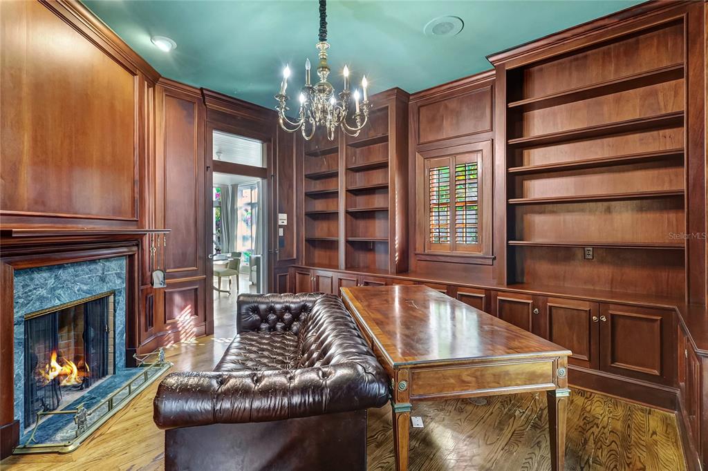 Tampa, Florida, 33611, United States, 5 Bedrooms Bedrooms, ,7 BathroomsBathrooms,Residential,For Sale,1988340