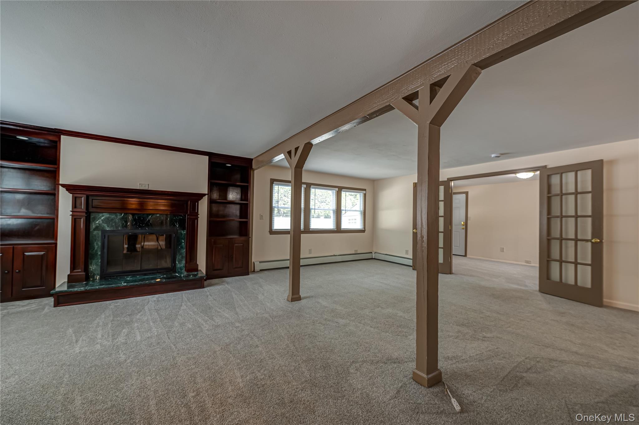  16 Sussex Lane, Lake Grove, NY, 11755 - 物件實景