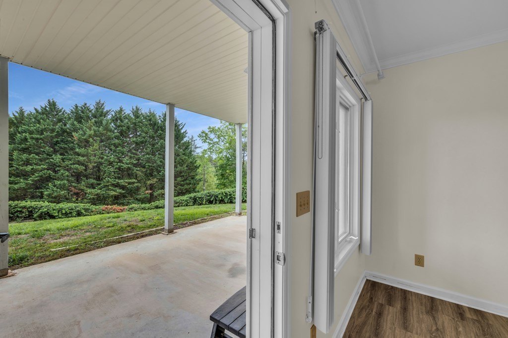 Hayesville, North Carolina, 28904, United States, 3 Bedrooms Bedrooms, ,4 BathroomsBathrooms,Residential,For Sale,1934980