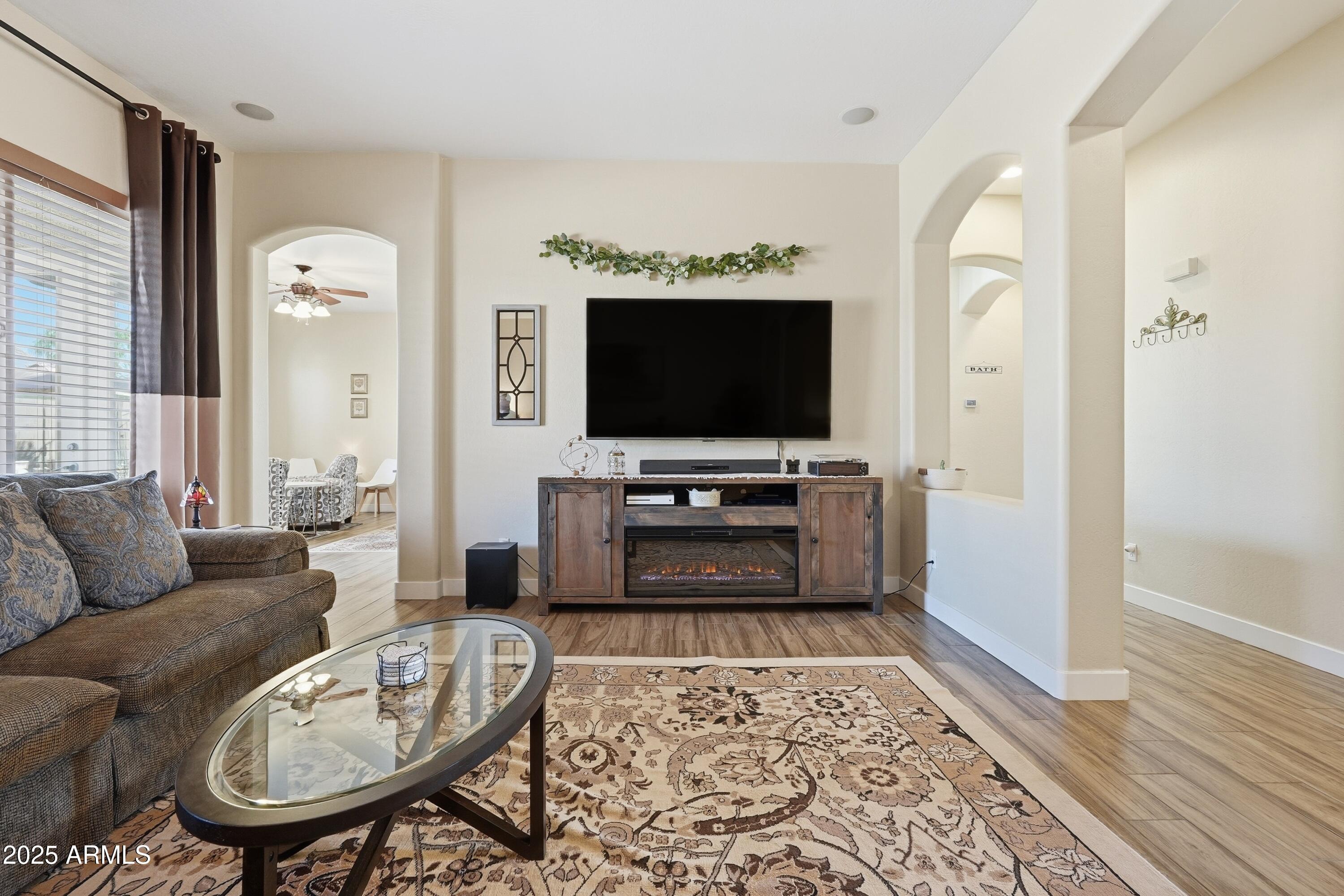 Goodyear, Arizona, 85338, United States, 4 Bedrooms Bedrooms, ,2 BathroomsBathrooms,Residential,For Sale,1989327