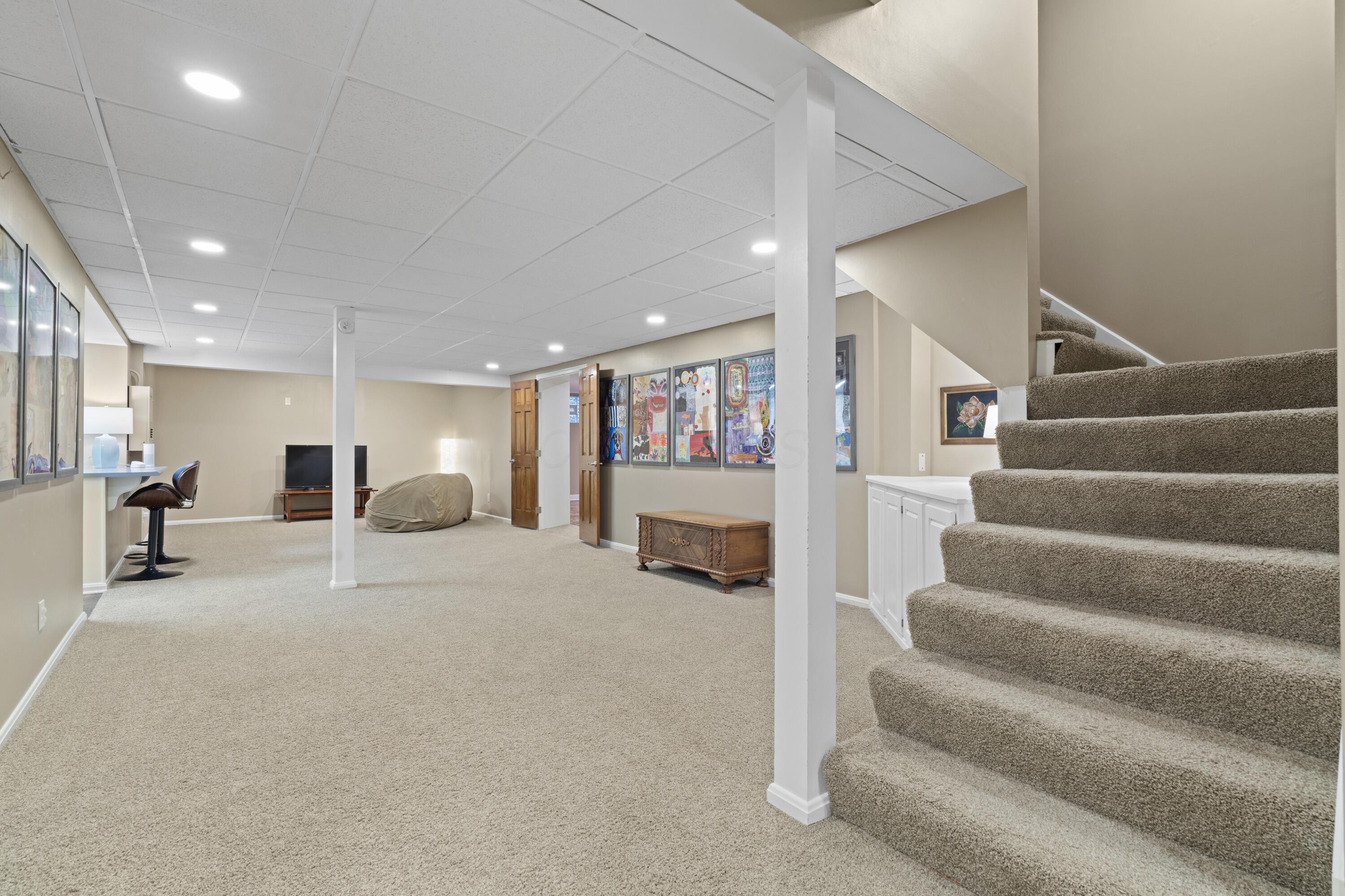 Columbus, Ohio, 43230, United States, 4 Bedrooms Bedrooms, ,4 BathroomsBathrooms,Residential,For Sale,1970472