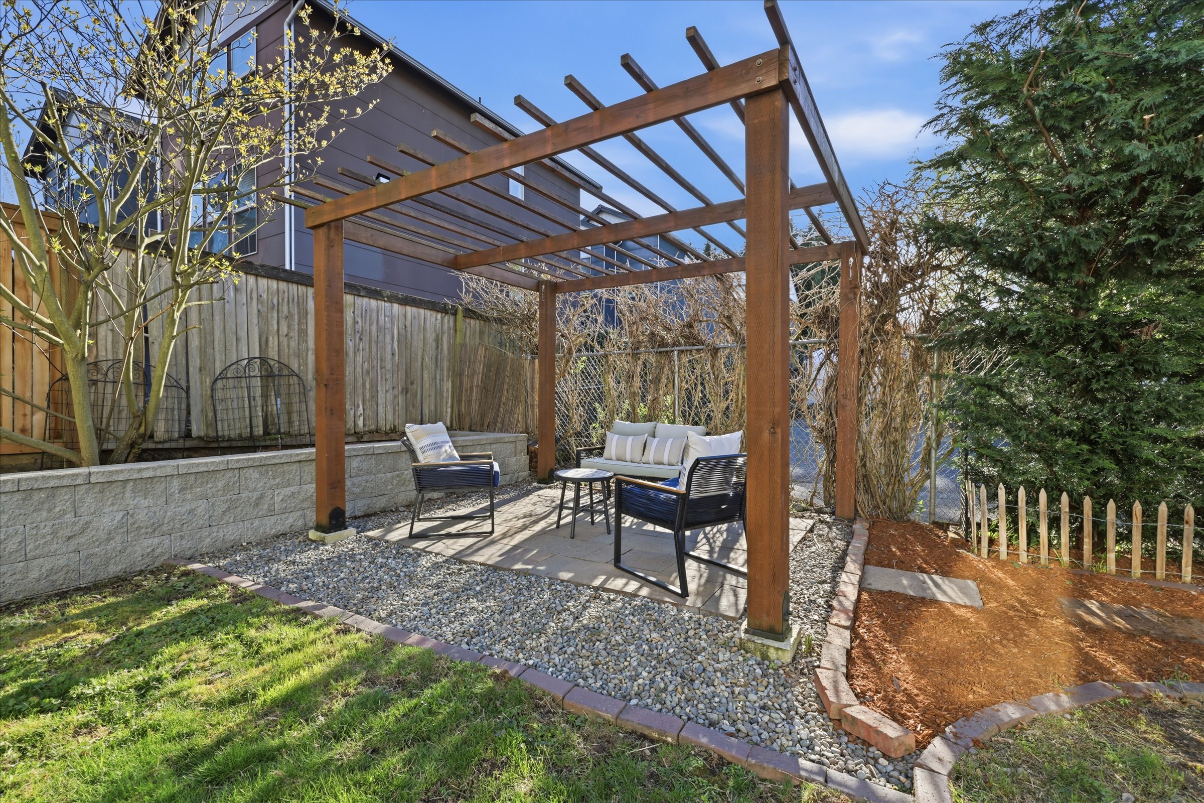  3557 S Hudson St, Seattle, WA 98118 - 物件實景