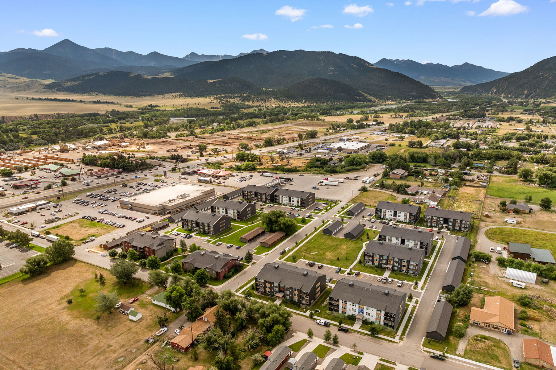 2221F Willow Dr, #102 - 物件實景