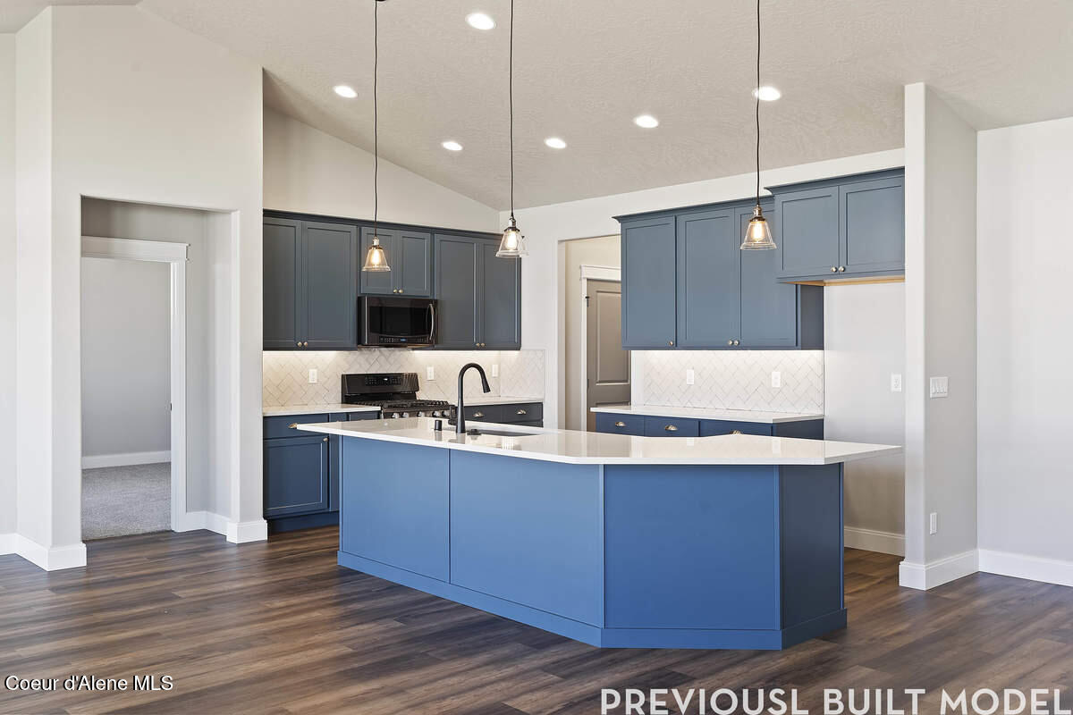 Rathdrum, Idaho, 83858, United States, 3 Bedrooms Bedrooms, ,Residential,For Sale,1998950