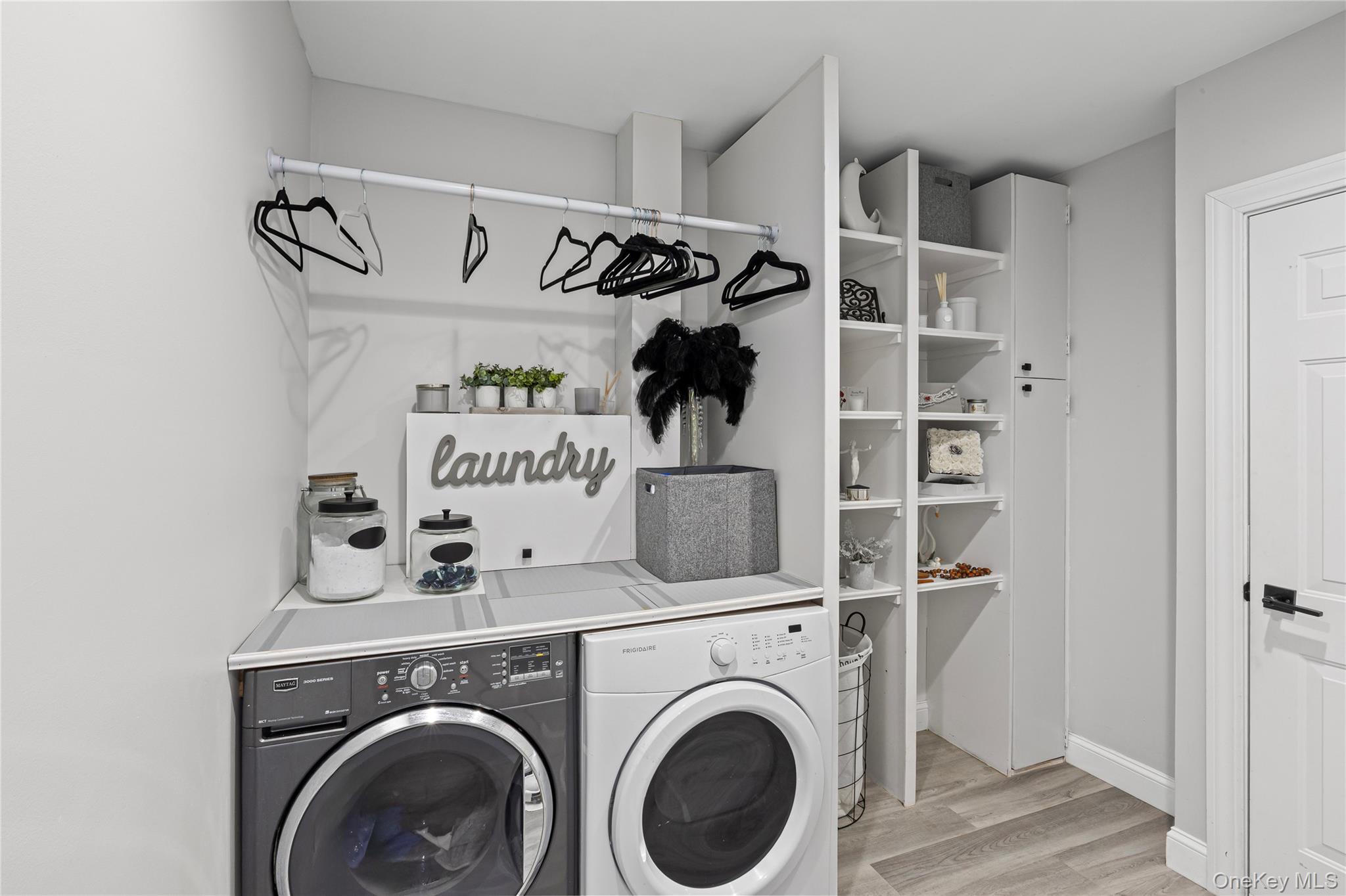 Middle Island, New York, 11953, United States, 2 Bedrooms Bedrooms, ,2 BathroomsBathrooms,Residential,For Sale,1986490