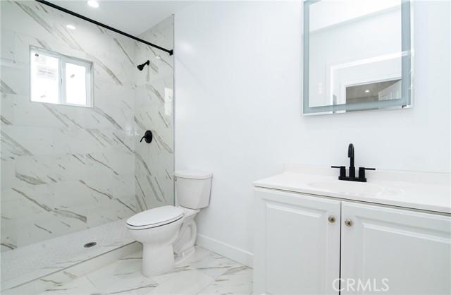 Los Angeles, California, 90001, United States, 5 Bedrooms Bedrooms, ,5 BathroomsBathrooms,Residential,For Sale,2009948