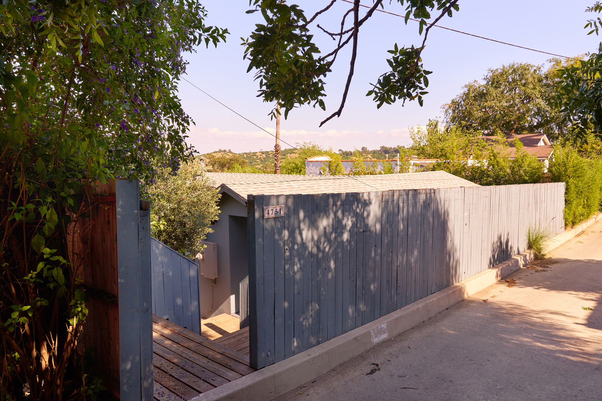  4751 Glenalbyn Dr - 物件實景