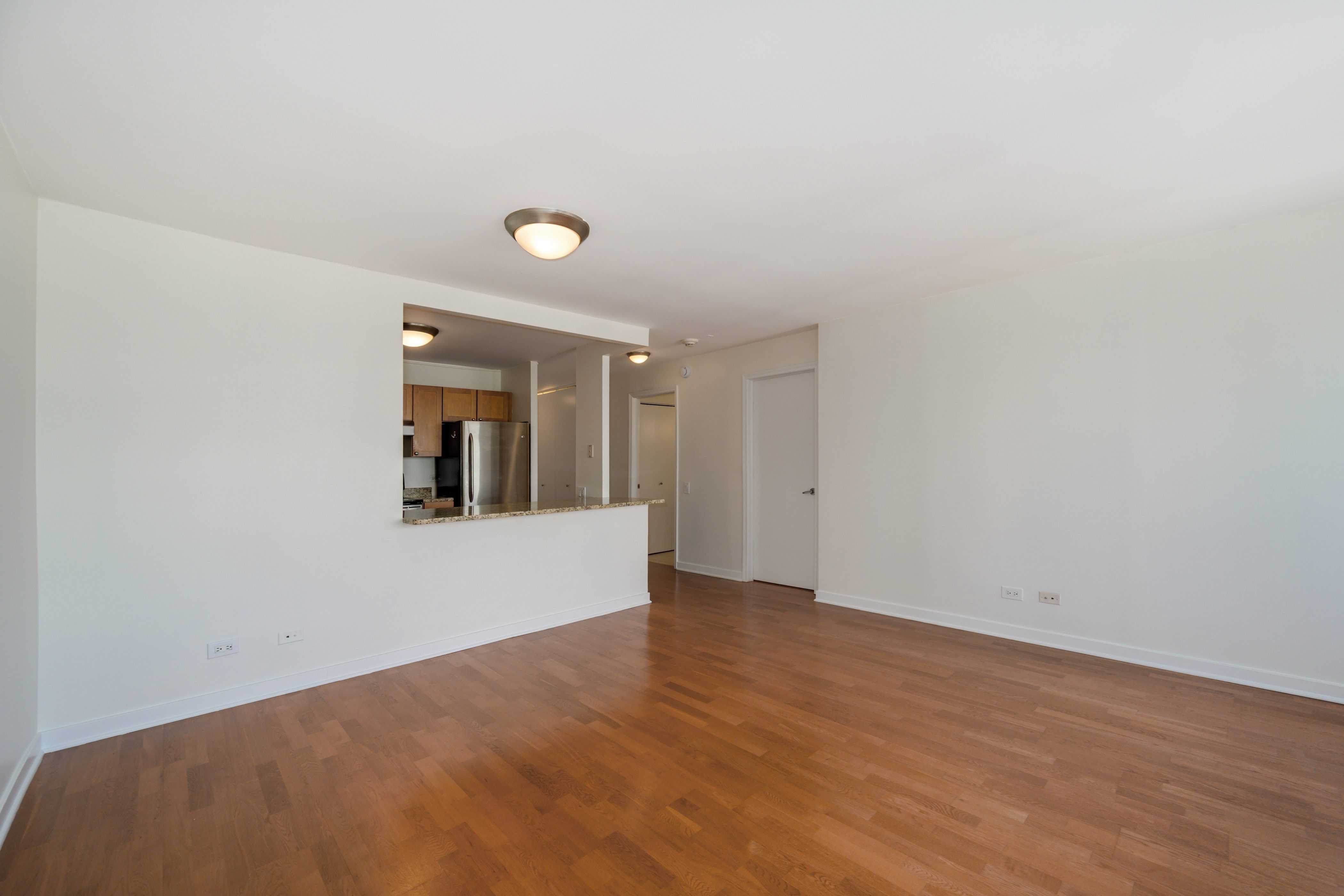  Spacious and Bright Perfectly Located in River North - 物件實景