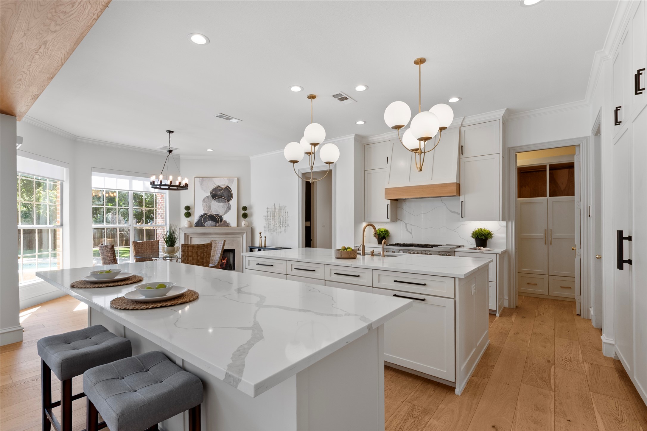 Southlake, Texas, 76092, United States, 5 Bedrooms Bedrooms, ,6 BathroomsBathrooms,Residential,For Sale,1962326