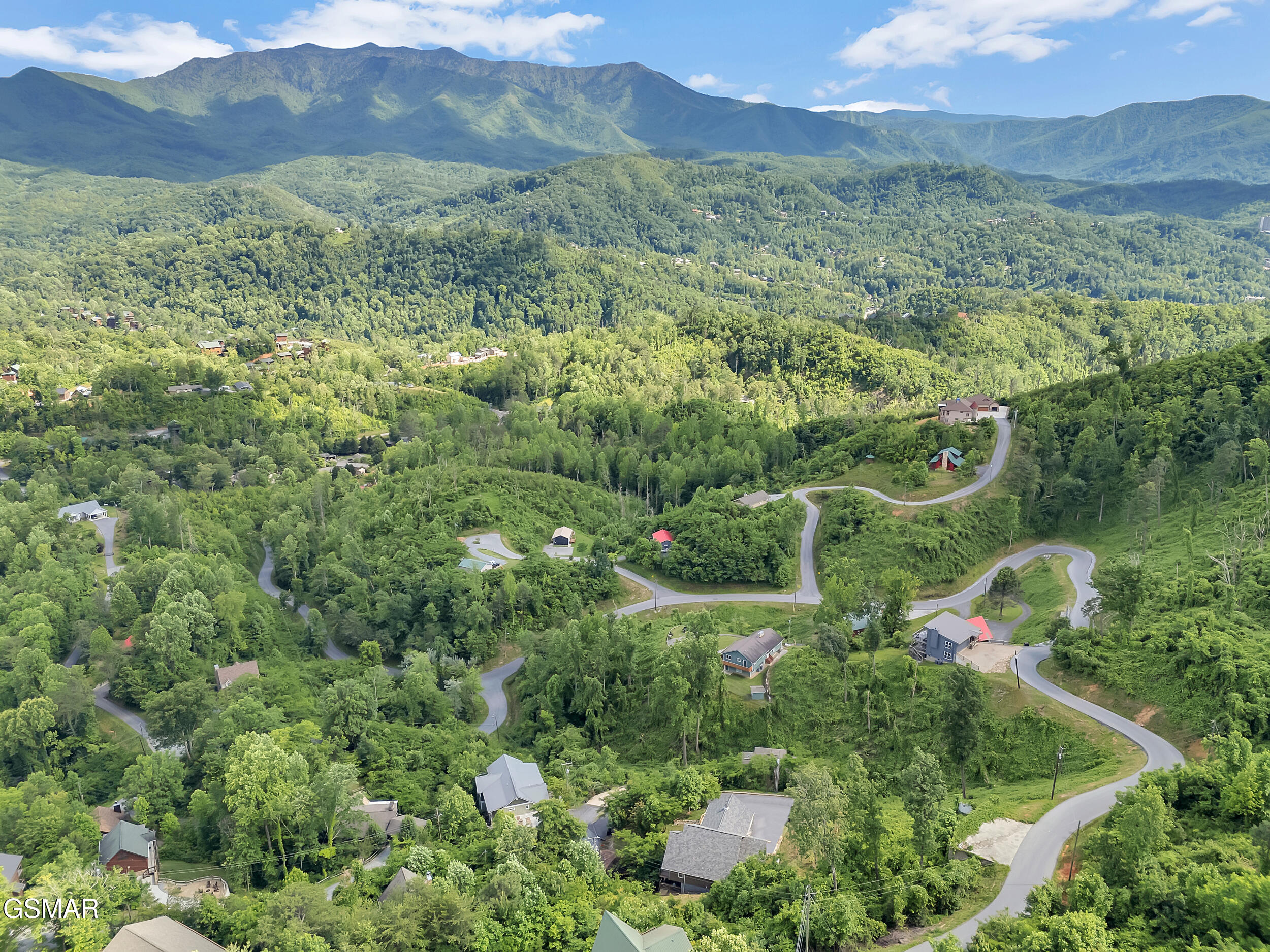 Gatlinburg, Tennessee, 37738, United States, 3 Bedrooms Bedrooms, ,4 BathroomsBathrooms,Residential,For Sale,1979839