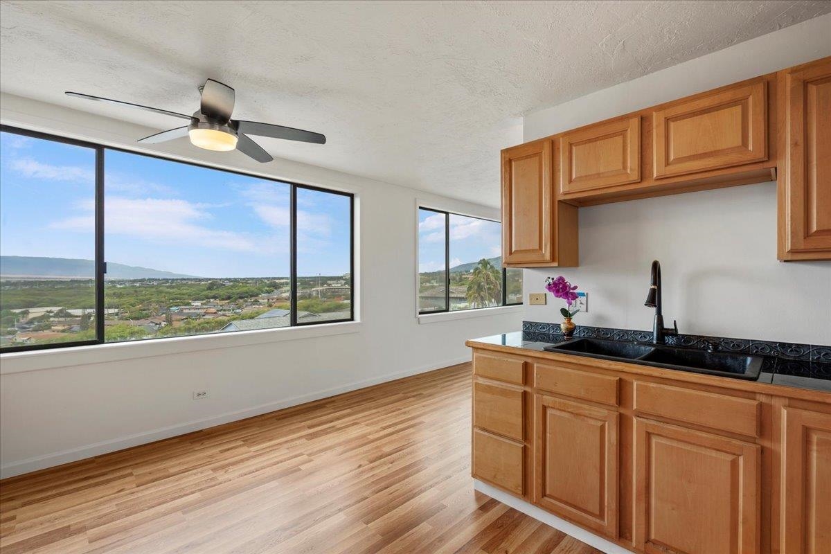 Wailuku, Hawaii, 96793, United States, 2 Bedrooms Bedrooms, ,2 BathroomsBathrooms,Residential,For Sale,1849060