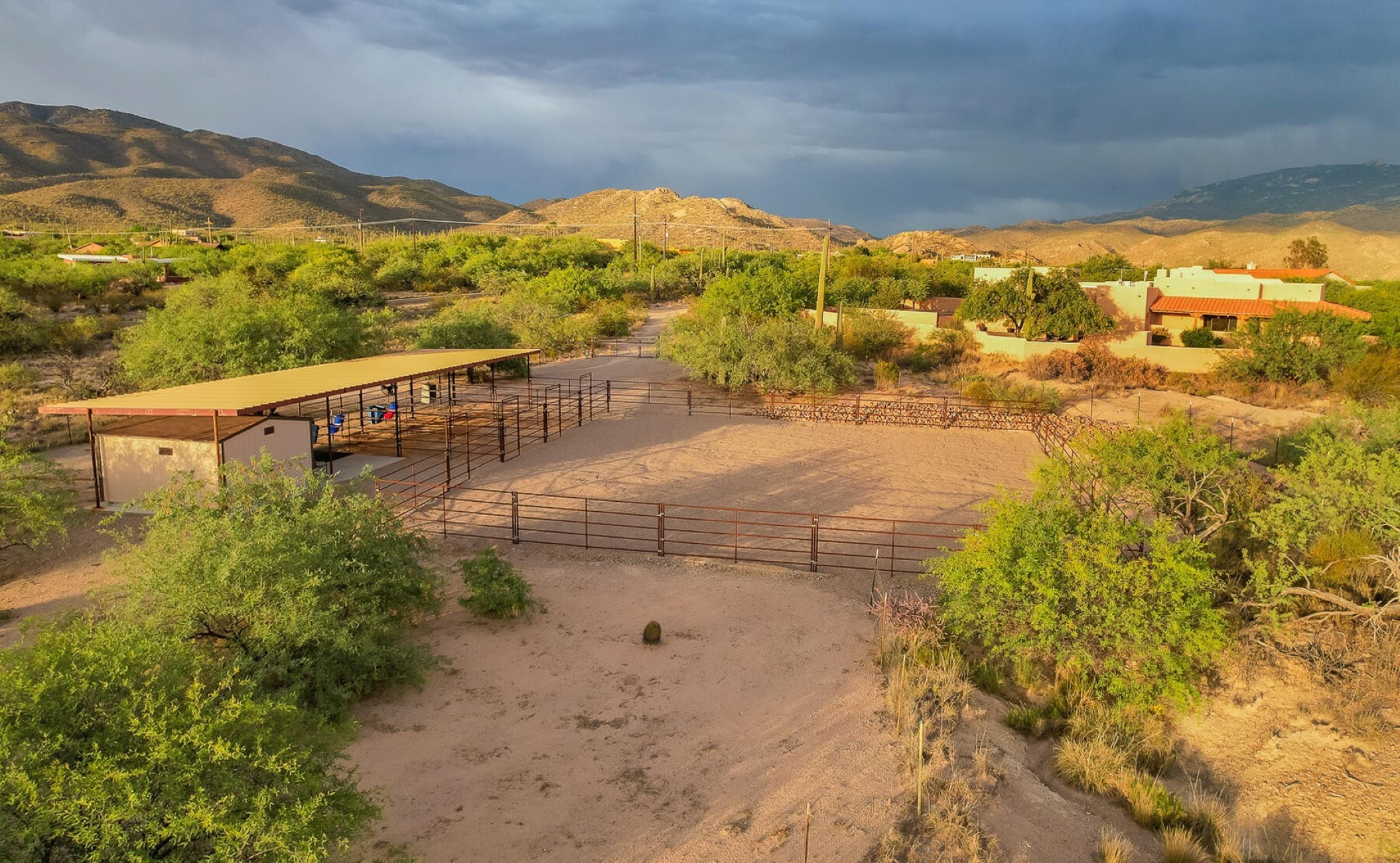  2305 N El Camino Rinconado, Tucson, AZ 85749 - 物件實景