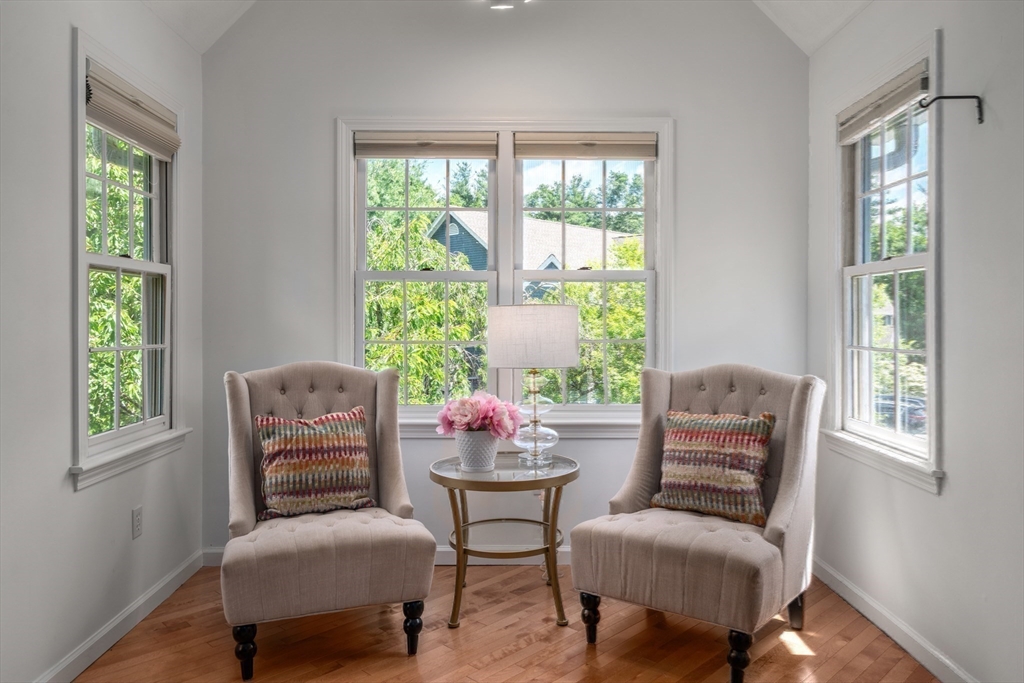 Hopkinton, Massachusetts, 01748, United States, 2 Bedrooms Bedrooms, ,3 BathroomsBathrooms,Residential,For Sale,1875527