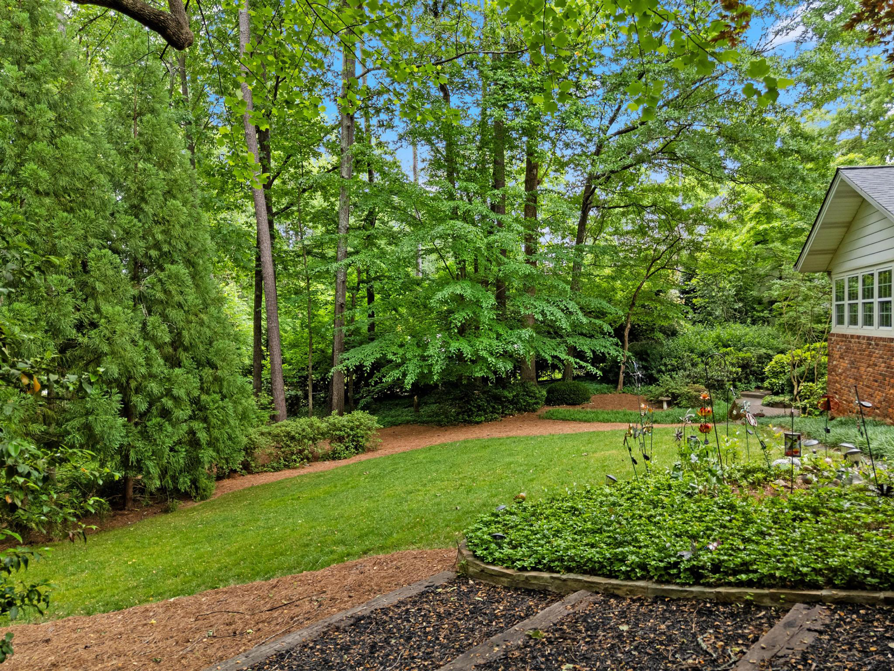  Exceptional Lot, Unbeatable Location and Endless Potential - 物件實景
