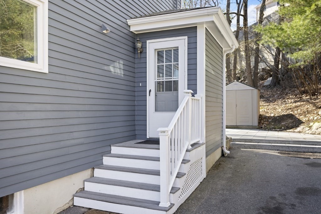 Saugus, Massachusetts, 01906, United States, 3 Bedrooms Bedrooms, ,3 BathroomsBathrooms,Residential,For Sale,1931049