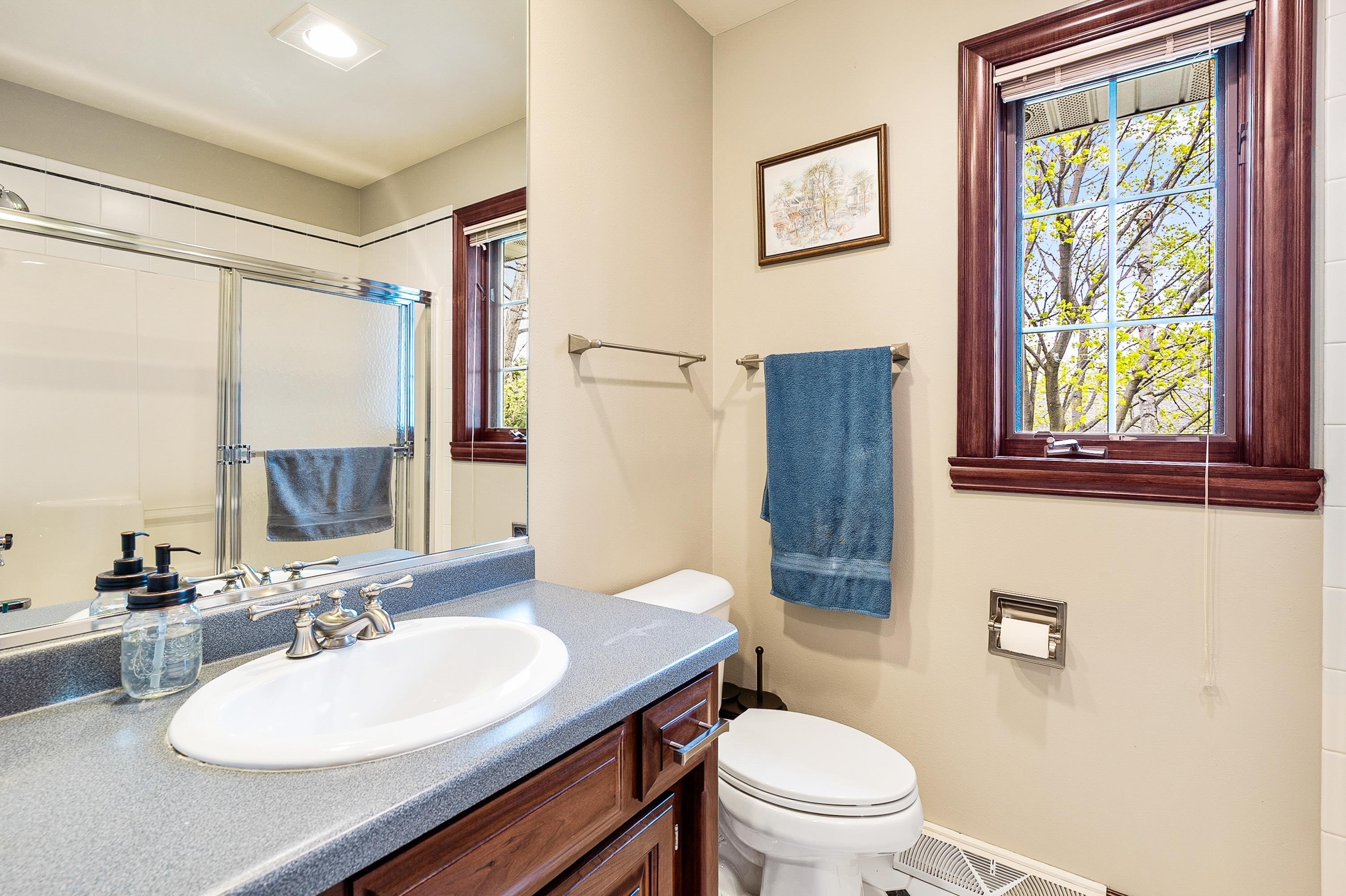 GREEN BAY, Wisconsin, 54313, United States, 4 Bedrooms Bedrooms, ,5 BathroomsBathrooms,Residential,For Sale,2048665