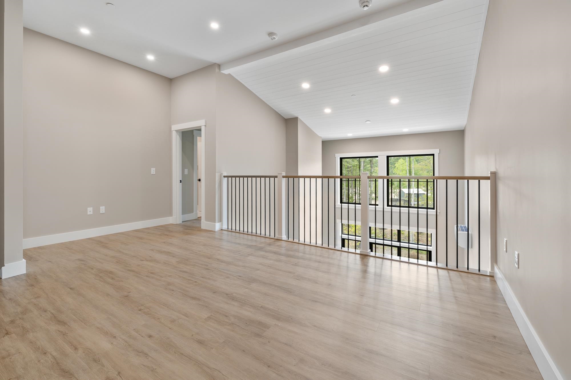 Conway, New Hampshire, 03860, United States, 2 Bedrooms Bedrooms, ,2 BathroomsBathrooms,Residential,For Sale,2003266