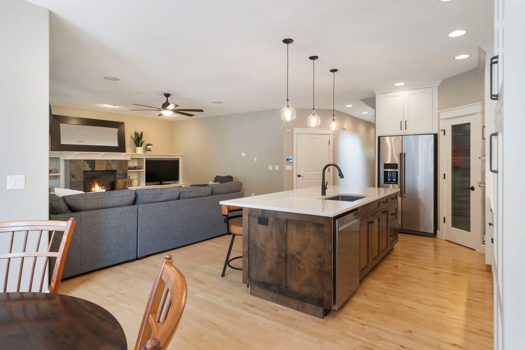  19329 SE 14TH WAY Camas, WA 98607 - 物件實景