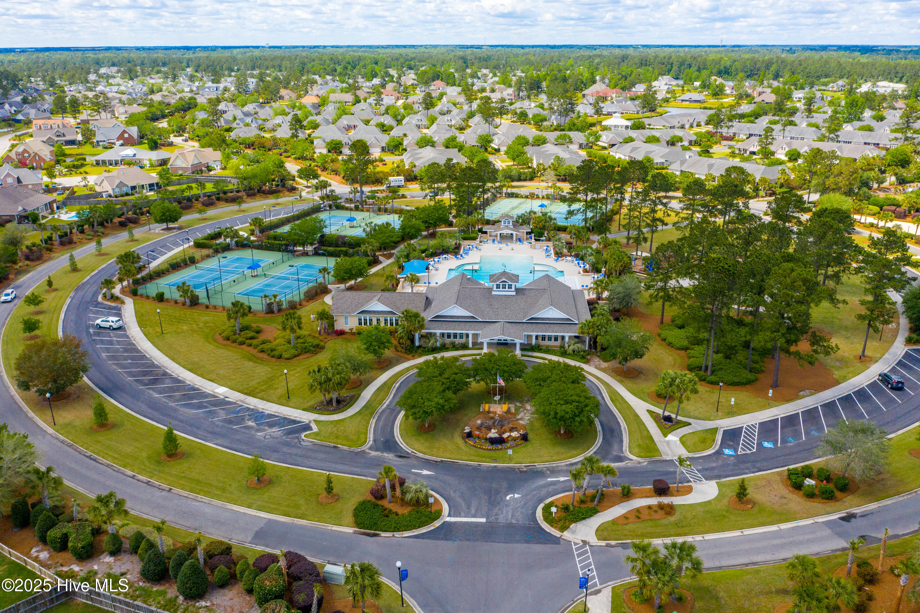 Leland, North Carolina, 28451, United States, 4 Bedrooms Bedrooms, ,3 BathroomsBathrooms,Residential,For Sale,1971565