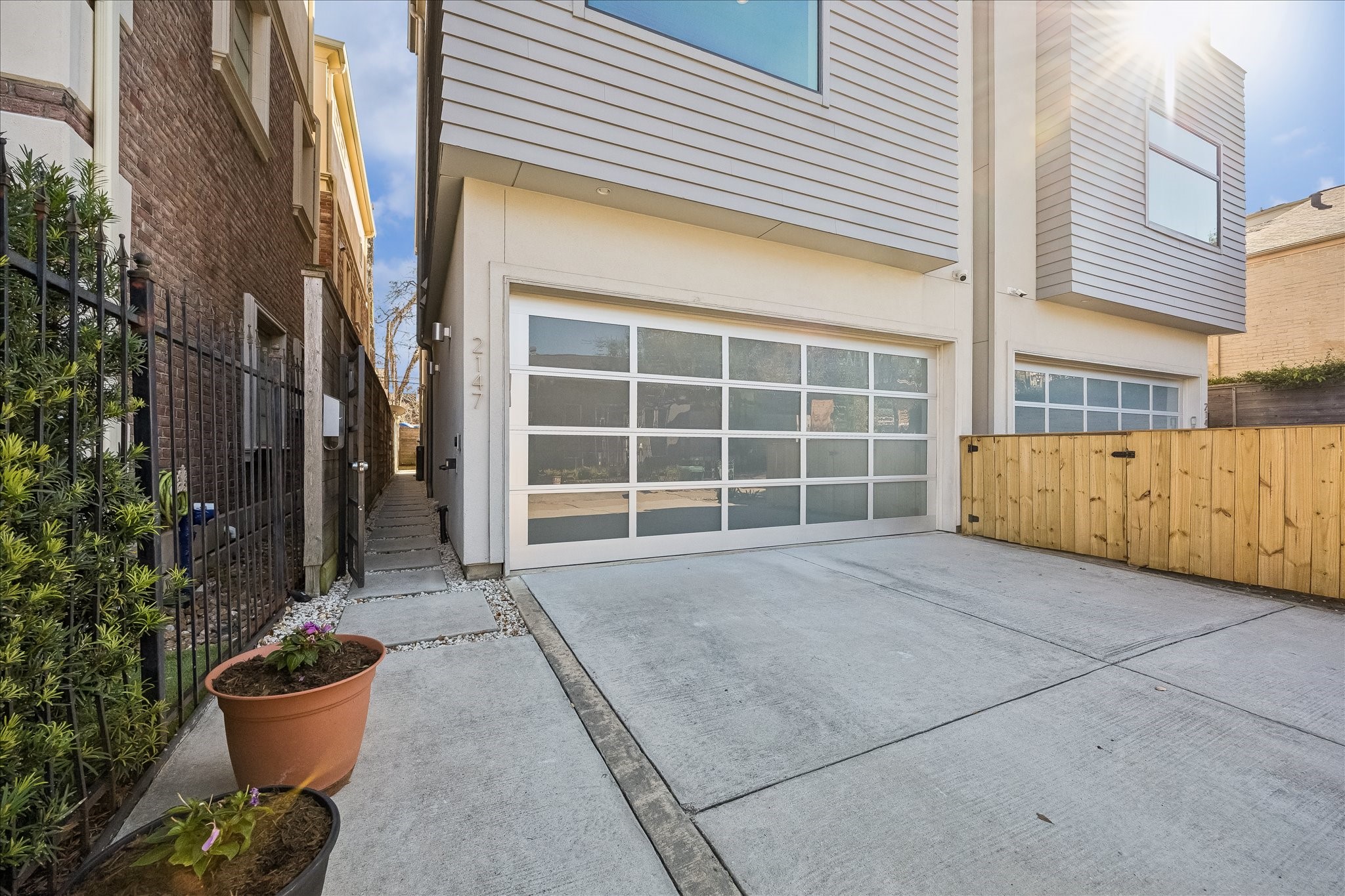  2147 Harold Street - 物件實景