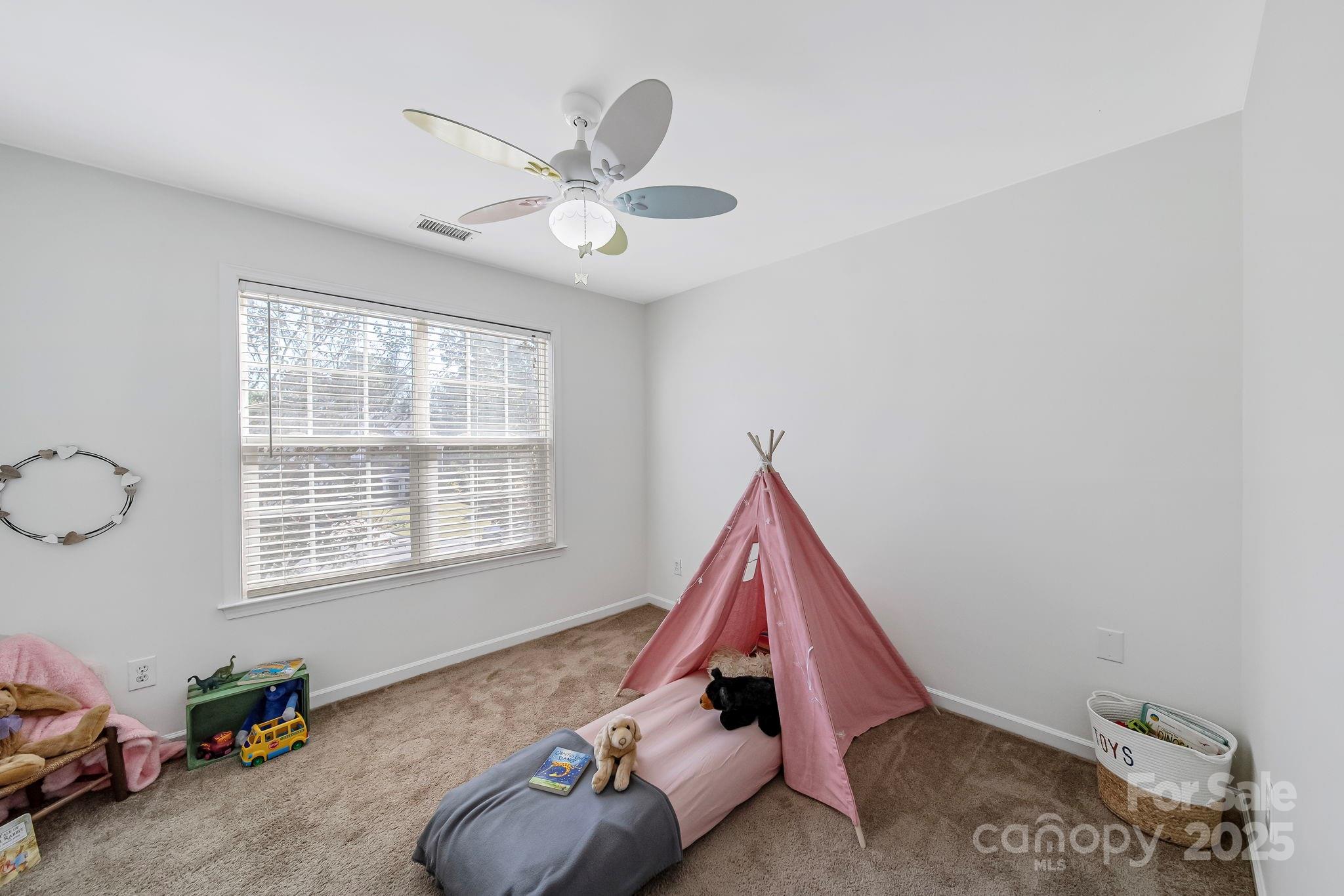 Waxhaw, North Carolina, 28173, United States, 4 Bedrooms Bedrooms, ,3 BathroomsBathrooms,Residential,For Sale,1995797