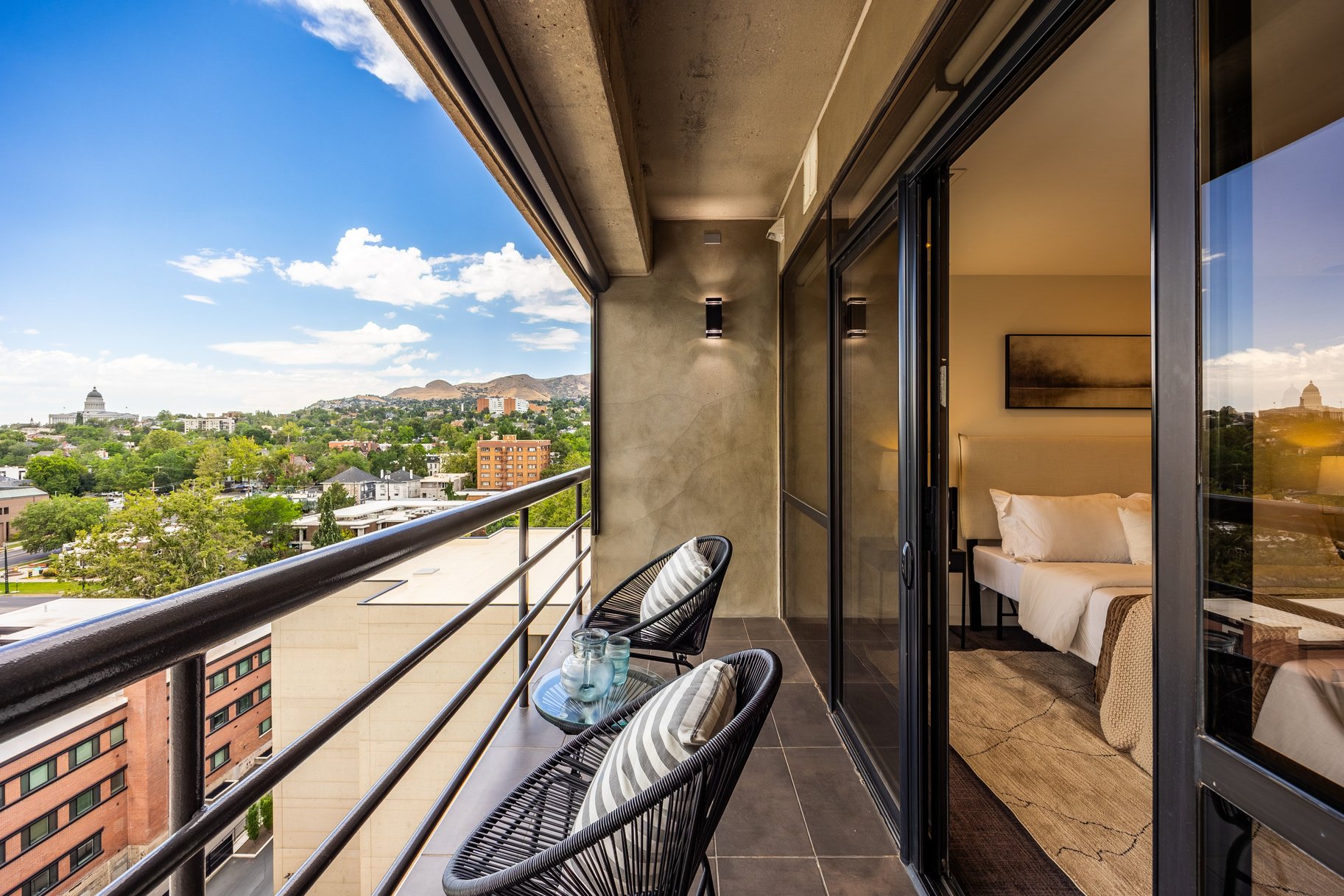  Corner Residence with Towering Views of Salt Lake City - 物件實景