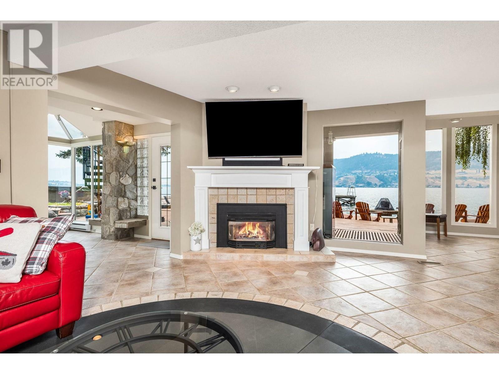 VERNON, British Columbia, V1H 1C8, CA, 5 Bedrooms Bedrooms, ,3 BathroomsBathrooms,Residential,For Sale,1838241
