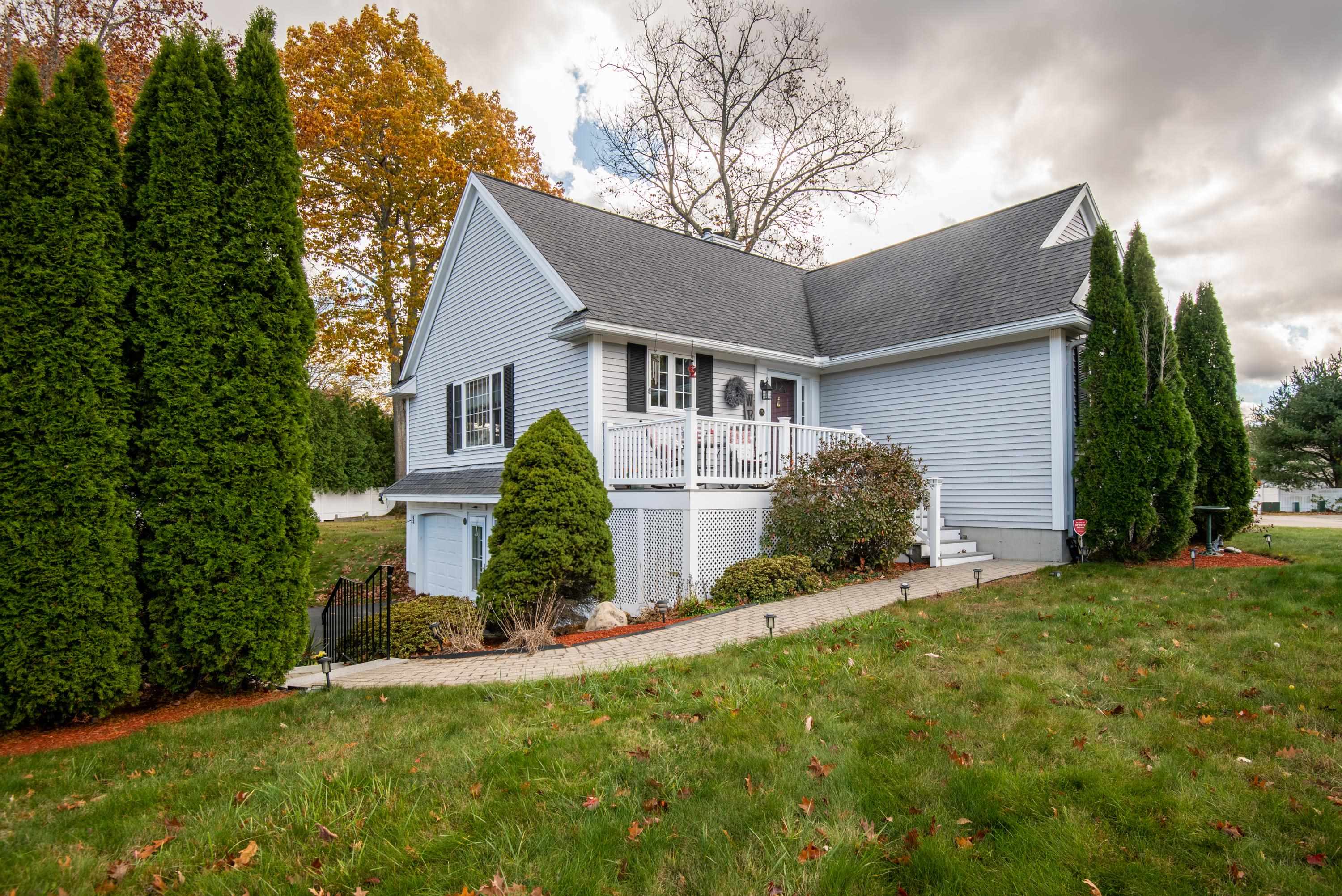 Seabrook, New Hampshire, 03874, United States, 3 Bedrooms Bedrooms, ,2 BathroomsBathrooms,Residential,For Sale,1989185
