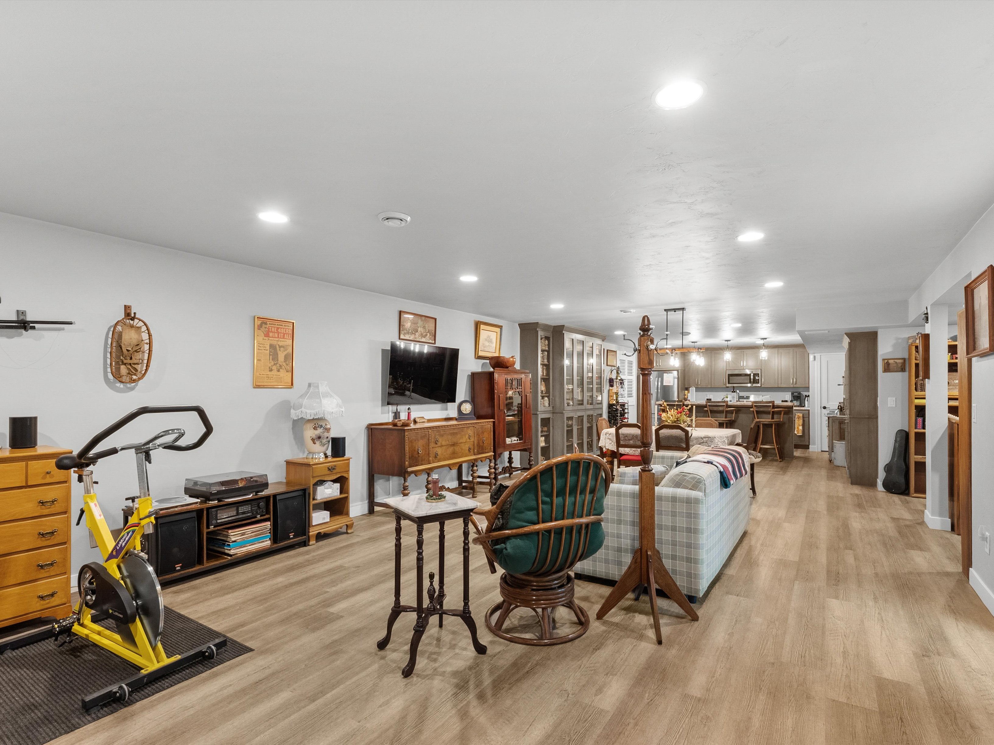 Green Bay, Wisconsin, 54313, United States, 4 Bedrooms Bedrooms, ,4 BathroomsBathrooms,Residential,For Sale,2010361