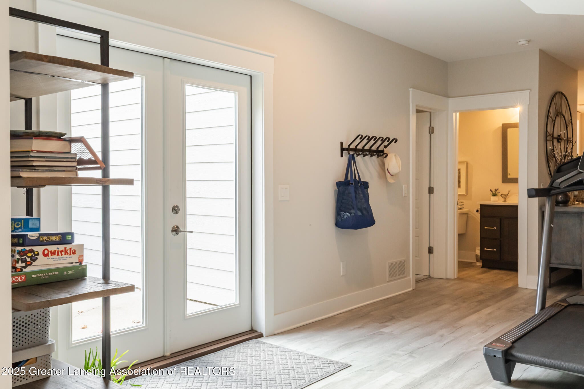 East Lansing, Michigan, 48823, United States, 5 Bedrooms Bedrooms, ,5 BathroomsBathrooms,Residential,For Sale,1987715