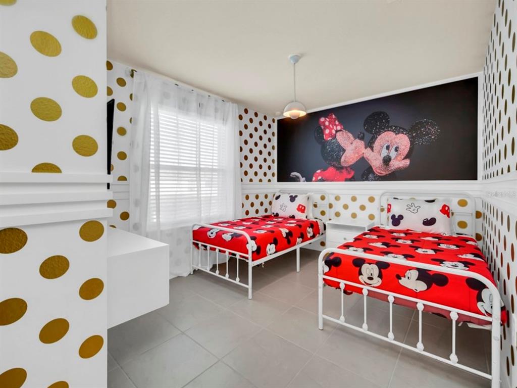 Davenport, Florida, 33897, United States, 10 Bedrooms Bedrooms, ,8 BathroomsBathrooms,Residential,For Sale,1736940