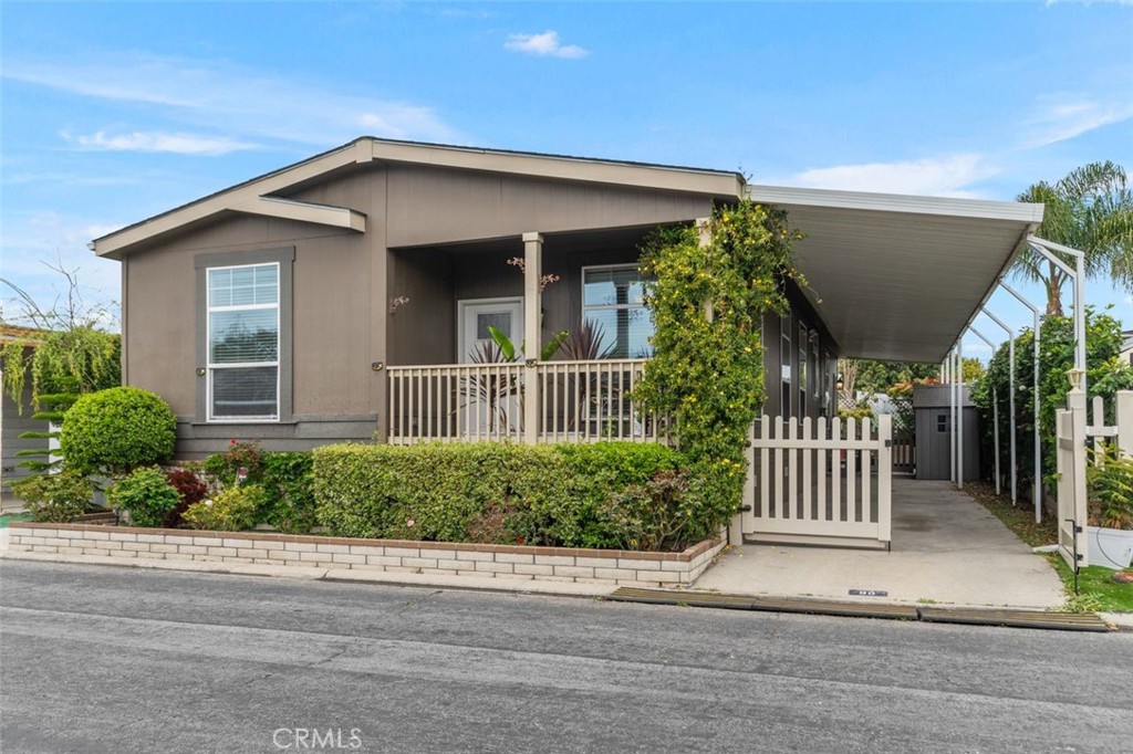 Long Beach, California, 90810, United States, 3 Bedrooms Bedrooms, ,2 BathroomsBathrooms,Residential,For Sale,1828564