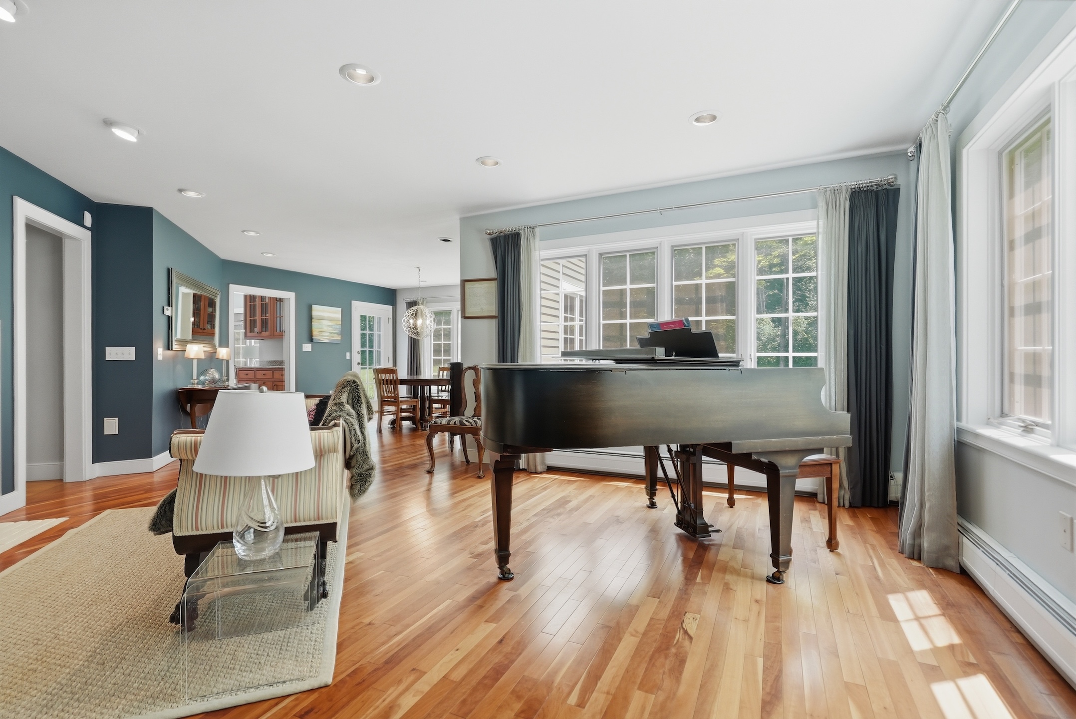  305 Westview Drive - 物件實景