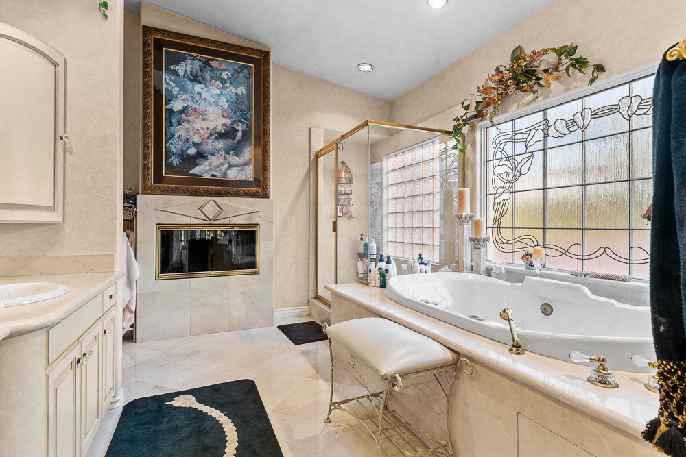 Whittier, California, 90605, United States, 9 Bedrooms Bedrooms, ,6 BathroomsBathrooms,Residential,For Sale,1994217