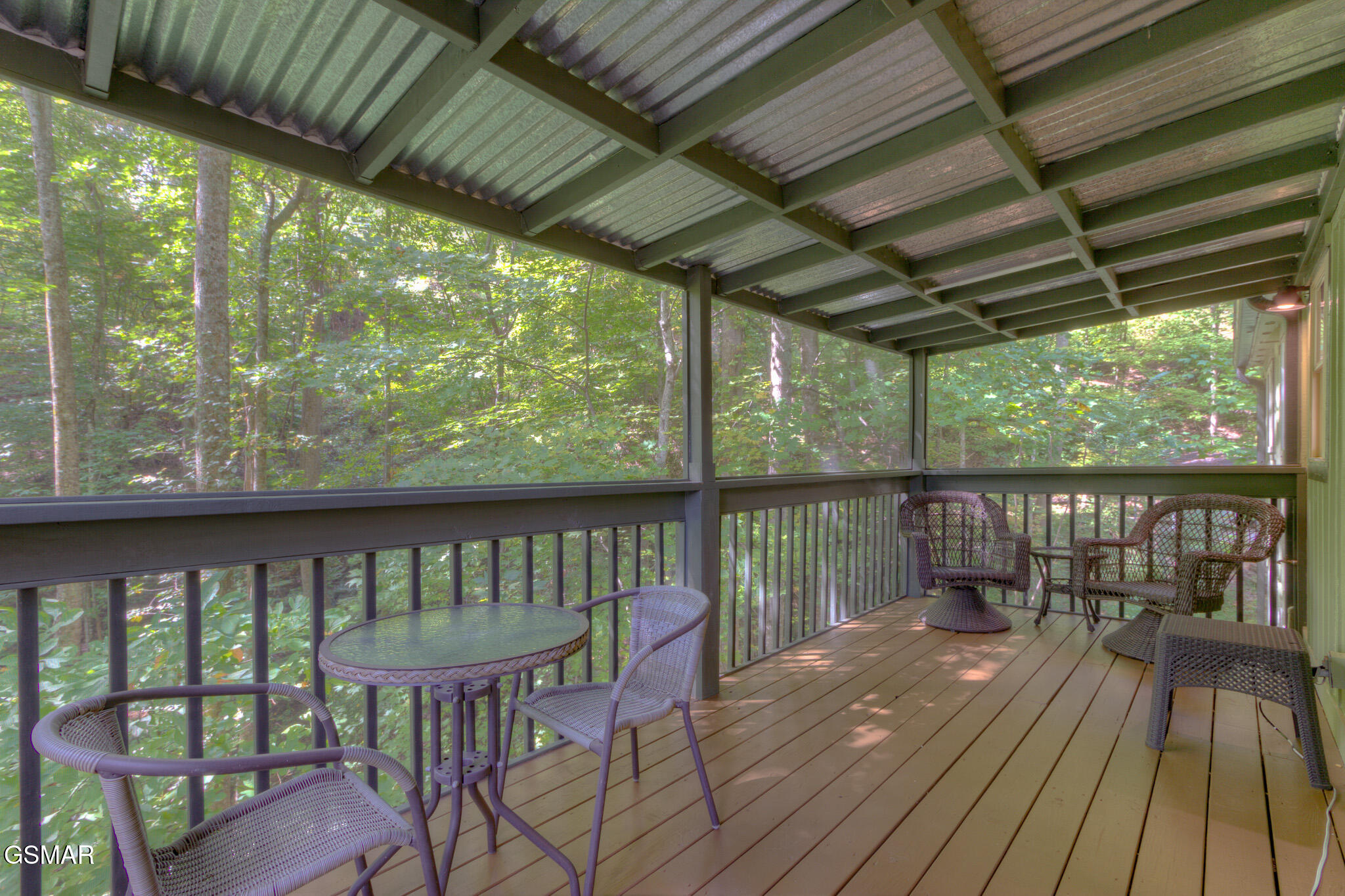 Gatlinburg, Tennessee, 37738, United States, 3 Bedrooms Bedrooms, ,4 BathroomsBathrooms,Residential,For Sale,1979752