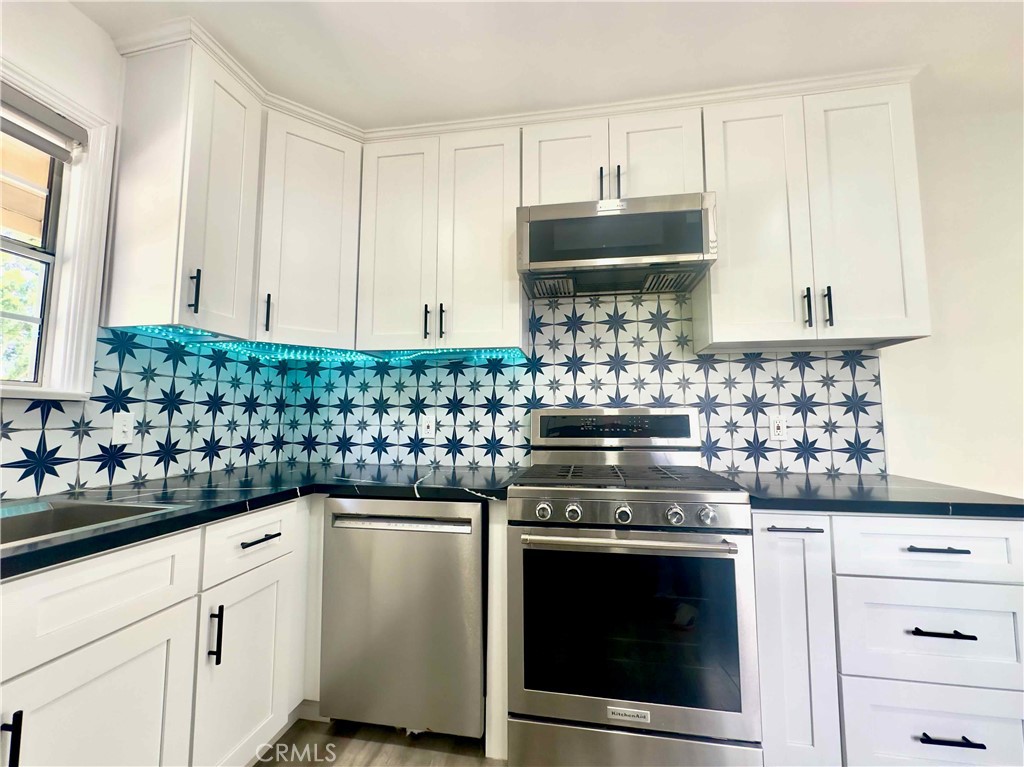 Downey, California, 90241, United States, 3 Bedrooms Bedrooms, ,2 BathroomsBathrooms,Residential,For Sale,1915568
