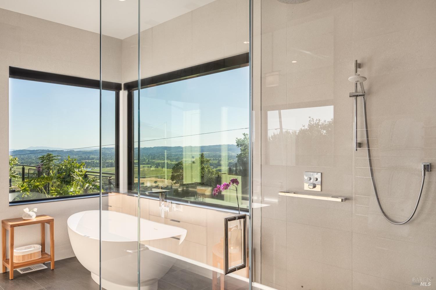 Napa, California, 94558, United States, 2 Bedrooms Bedrooms, ,5 BathroomsBathrooms,Residential,For Sale,1759434