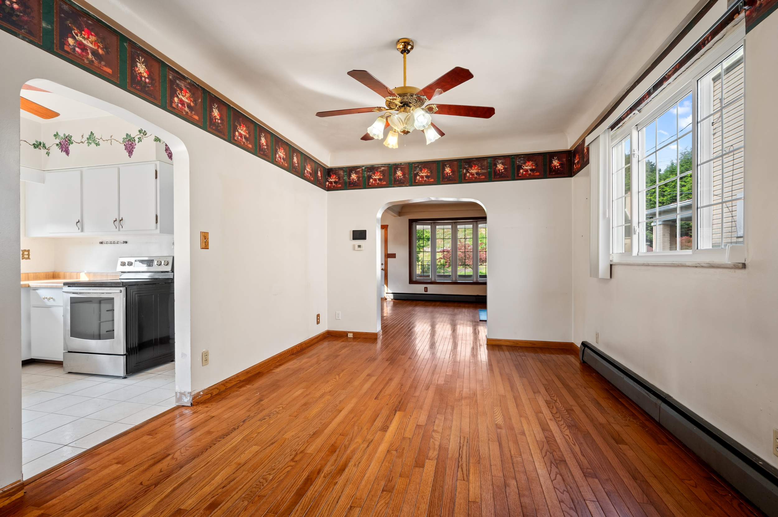  444 Russellwood Avenue, McKees Rocks, PA 15136 - 物件實景