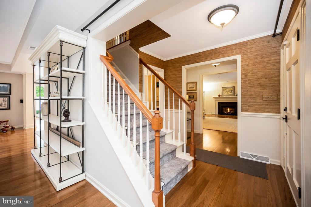 Fredericksburg, Virginia, 22405, United States, 5 Bedrooms Bedrooms, ,5 BathroomsBathrooms,Residential,For Sale,1825163