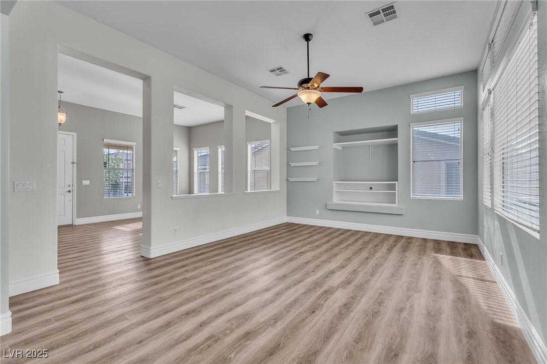 North Las Vegas, Nevada, 89031, United States, 4 Bedrooms Bedrooms, ,3 BathroomsBathrooms,Residential,For Sale,1990907