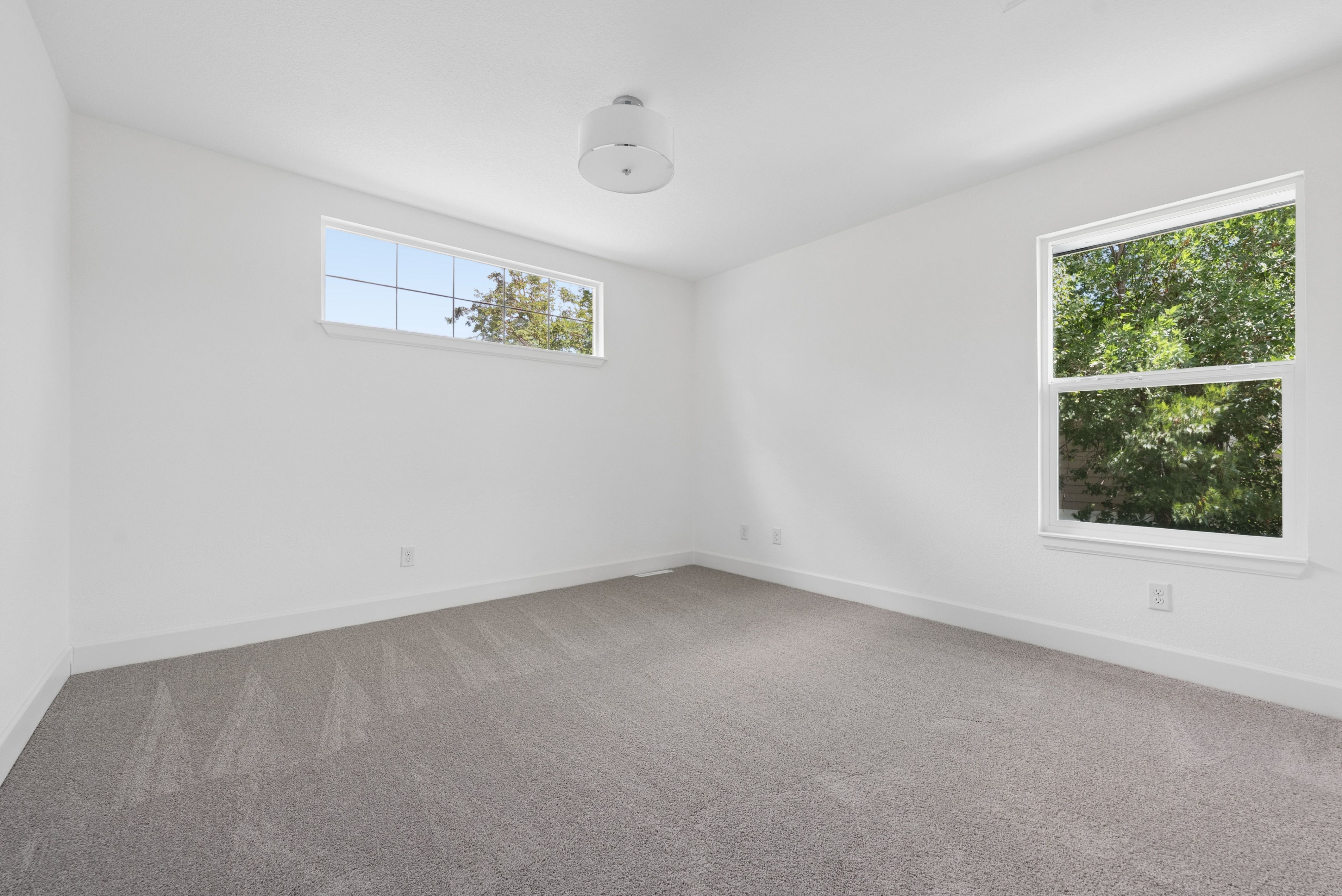  Nestled on a cul-de-sac in the sought-after Piney Creek neighborhood, - 物件實景