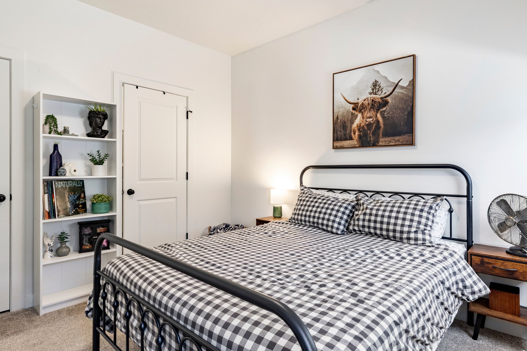  Spacious rambler with ADU. Open design and backyard made for living. - 物件實景