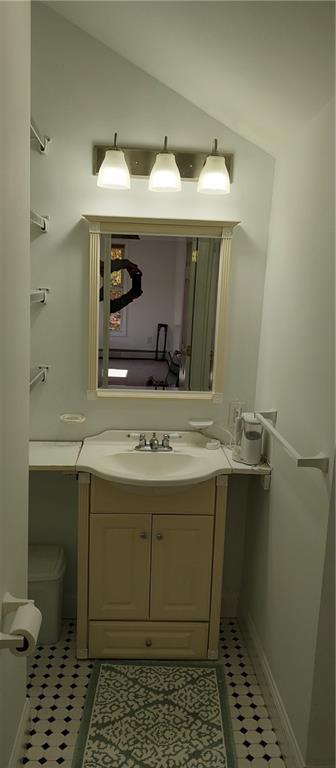 Providence, Rhode Island, 02908, United States, 3 Bedrooms Bedrooms, ,2 BathroomsBathrooms,Residential,For Sale,2005166