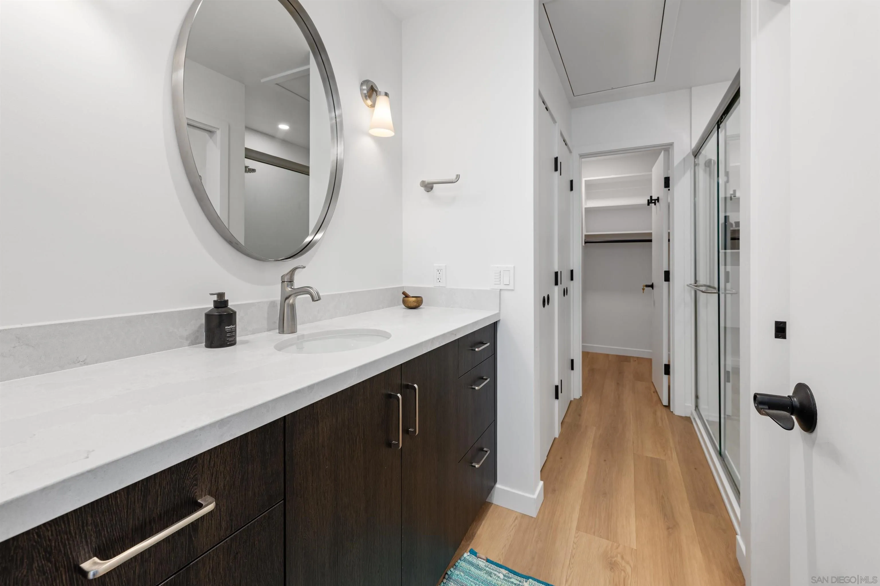 San Diego, California, 92111, United States, 2 Bedrooms Bedrooms, ,3 BathroomsBathrooms,Residential,For Sale,2003271