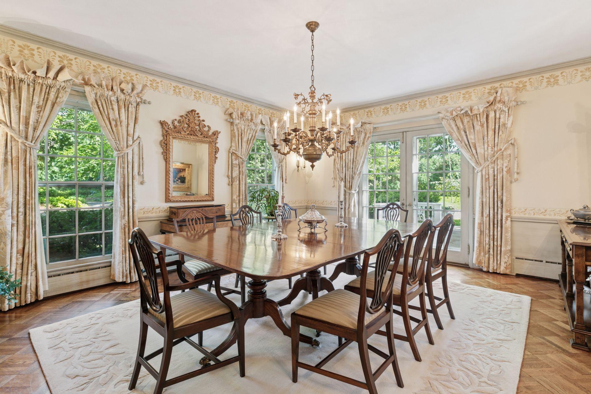 Wayzata, Minnesota, 55391, United States, 5 Bedrooms Bedrooms, ,4 BathroomsBathrooms,Residential,For Sale,1847382