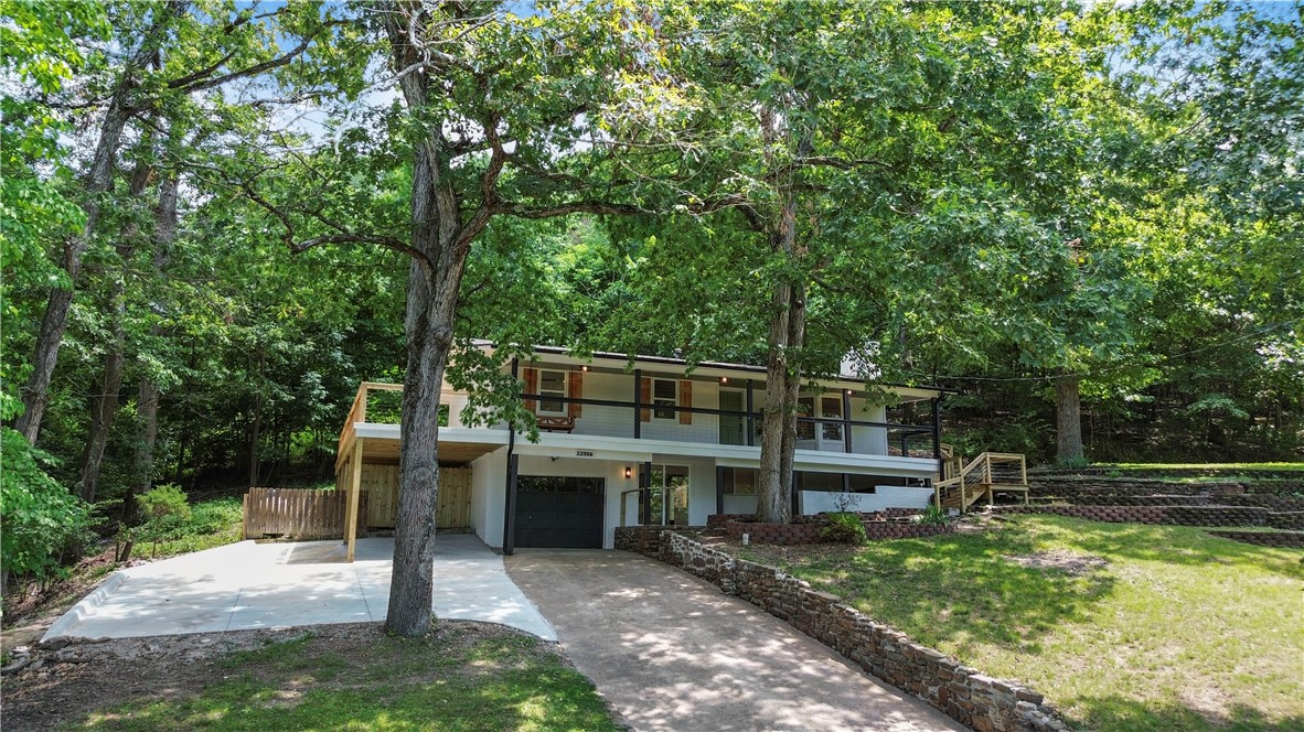 Springdale, Arkansas, 72764, United States, 3 Bedrooms Bedrooms, ,3 BathroomsBathrooms,Residential,For Sale,1877272