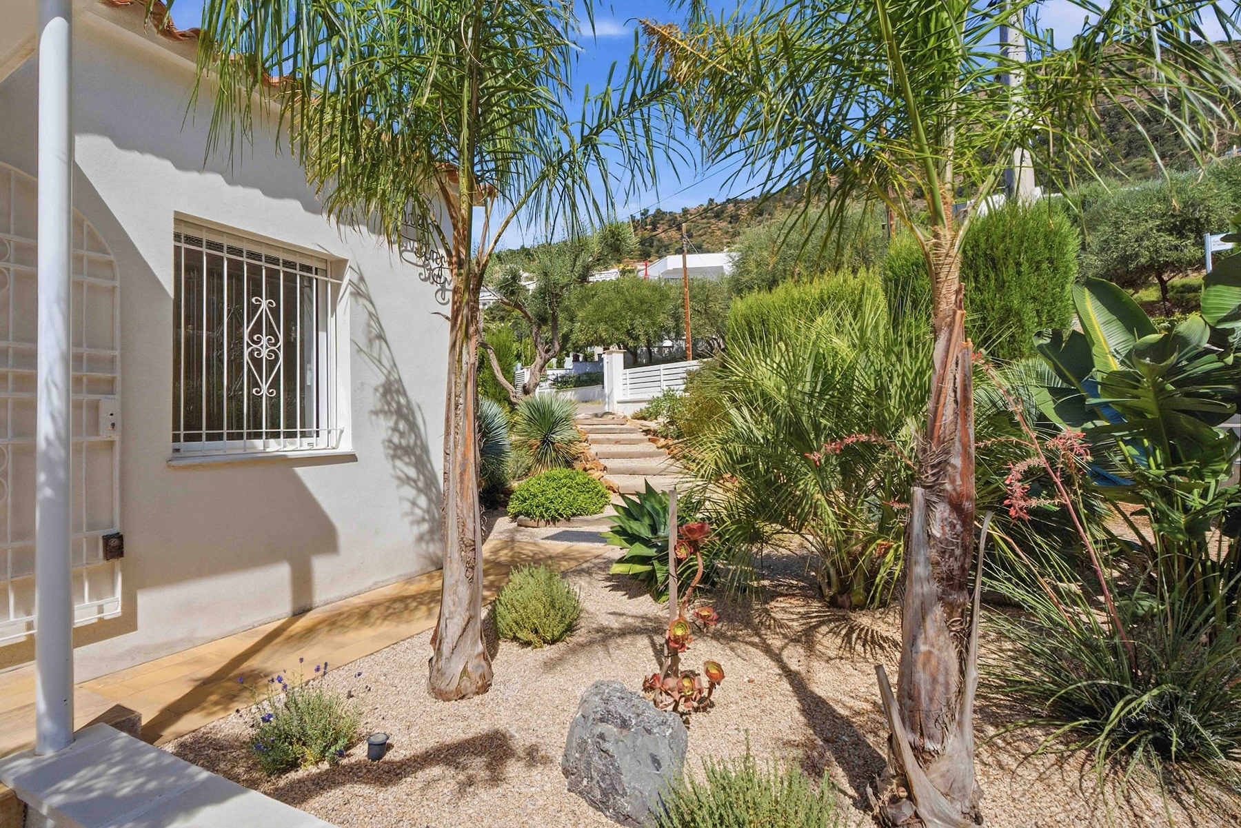  Contemporary villa with pool and panoramic views of Roses Bay - 物件實景