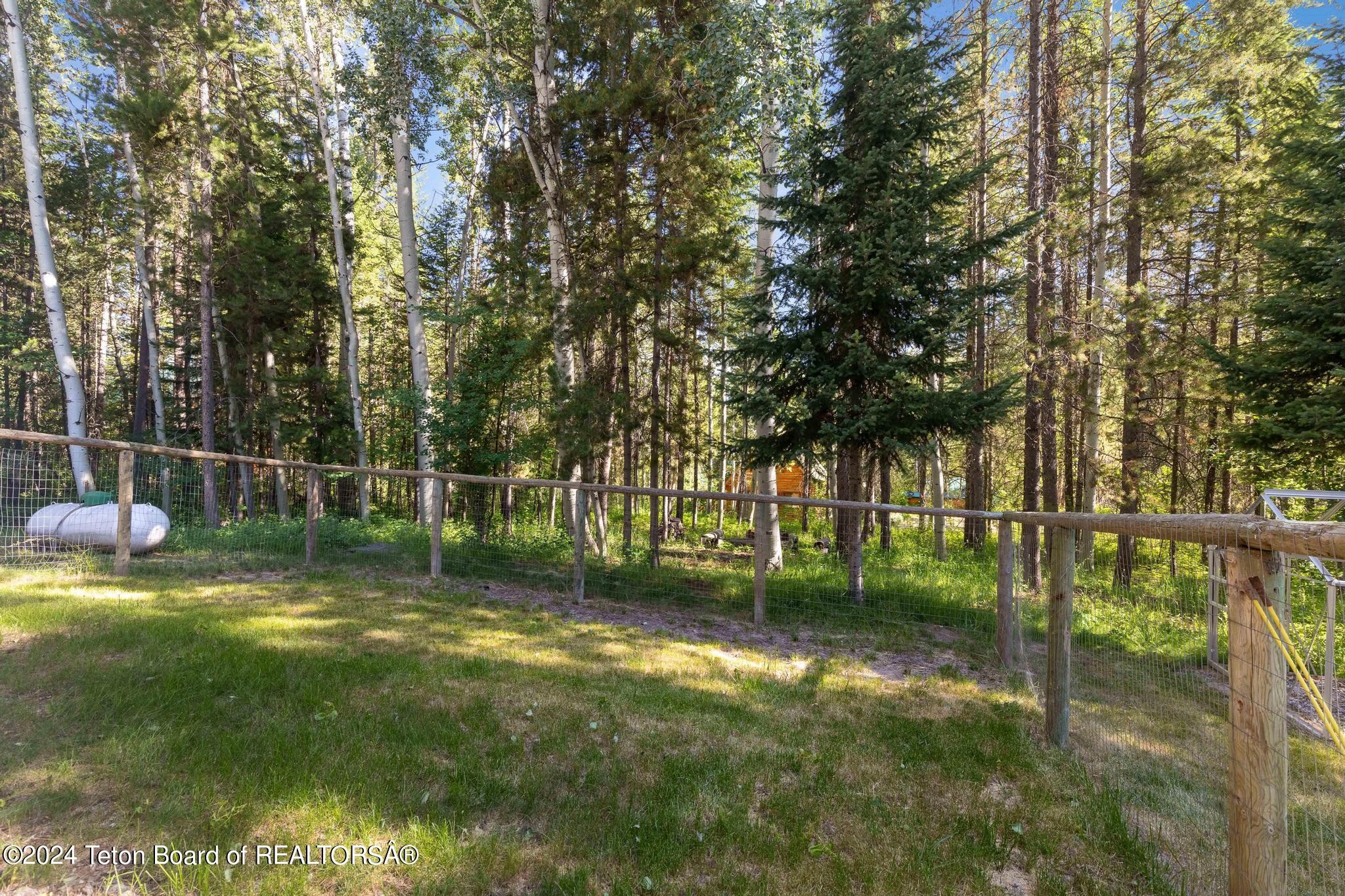 Alpine, Wyoming, 83128, United States, 2 Bedrooms Bedrooms, ,2 BathroomsBathrooms,Residential,For Sale,1922054