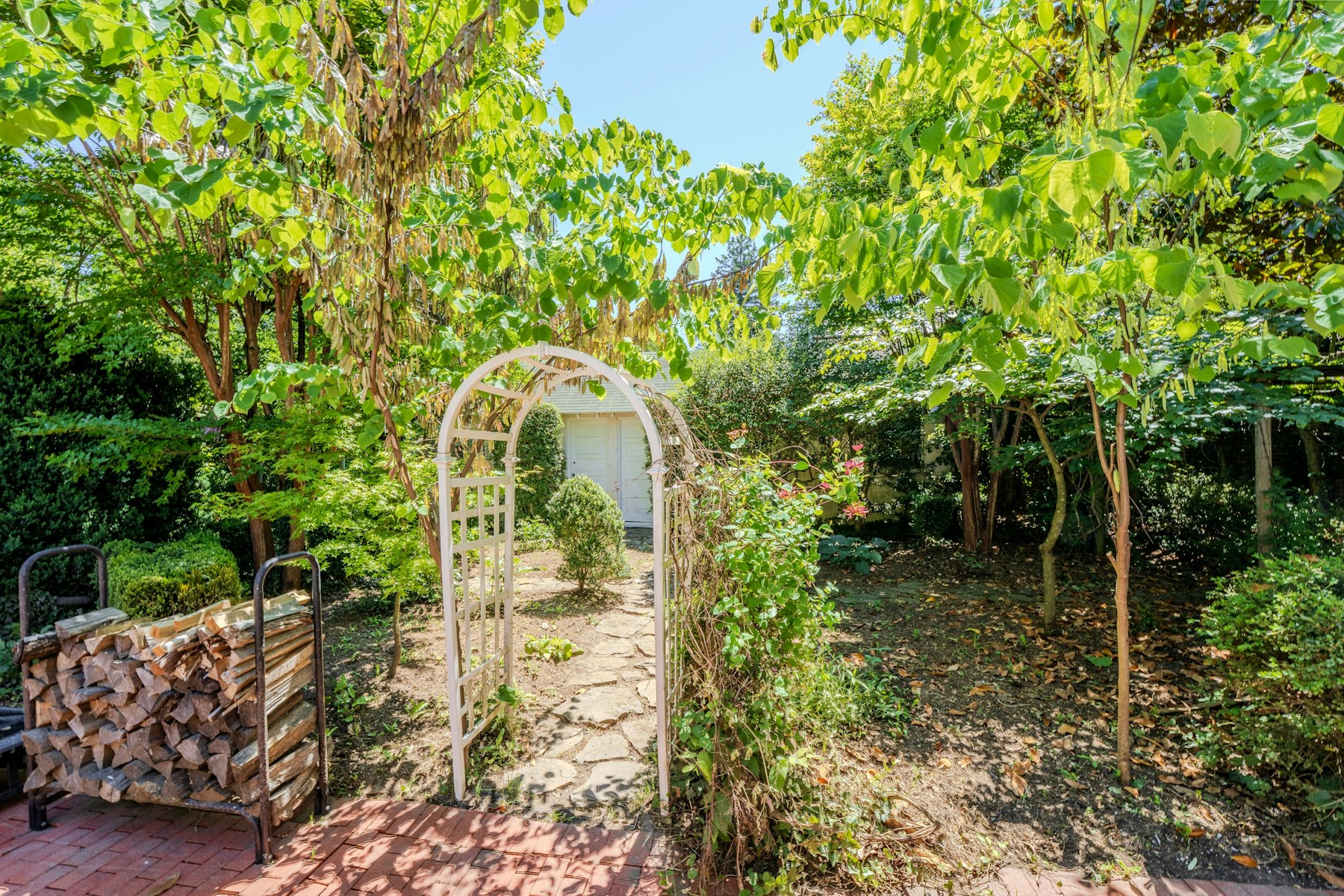  208 Edwards Ferry Road NE, Leesburg, VA, 20176 - 物件實景