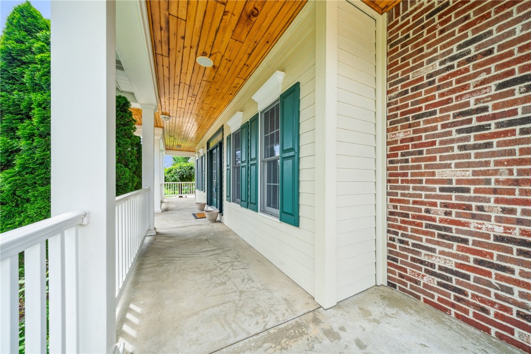 Penn Twp, Pennsylvania, 15644, United States, 4 Bedrooms Bedrooms, ,4 BathroomsBathrooms,Residential,For Sale,1975904